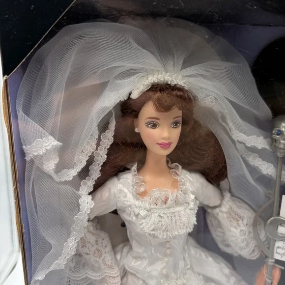 Barbie & Ken Phantom of the Opera Fao Schwartz Limited Collectible Edition 20377 - Picture 9 of 16